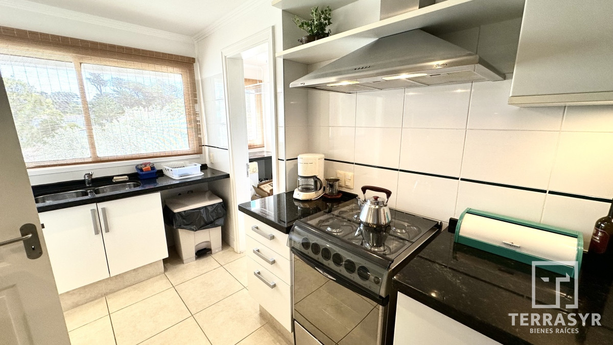 Apartamento ID.95 -  Primera Linea Brava 3 dormitorios + Dependencia