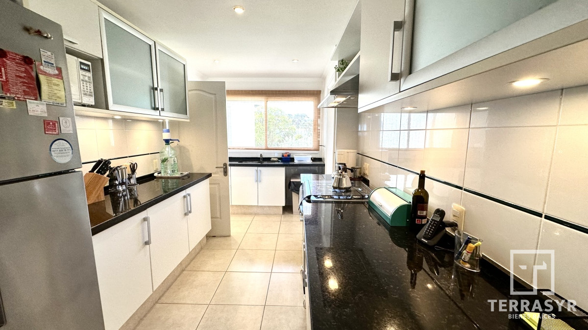 Apartamento ID.95 -  Primera Linea Brava 3 dormitorios + Dependencia