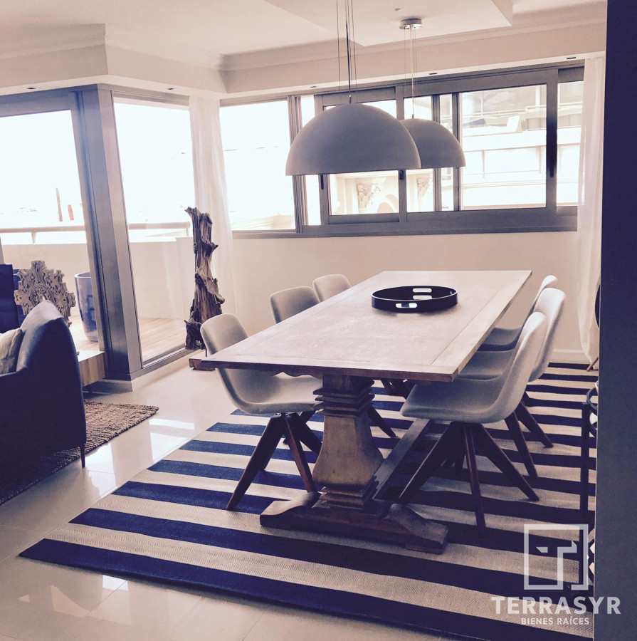 Apartamento ID.215 - Apartamento  Primera linea Edificio IMPERIALES 