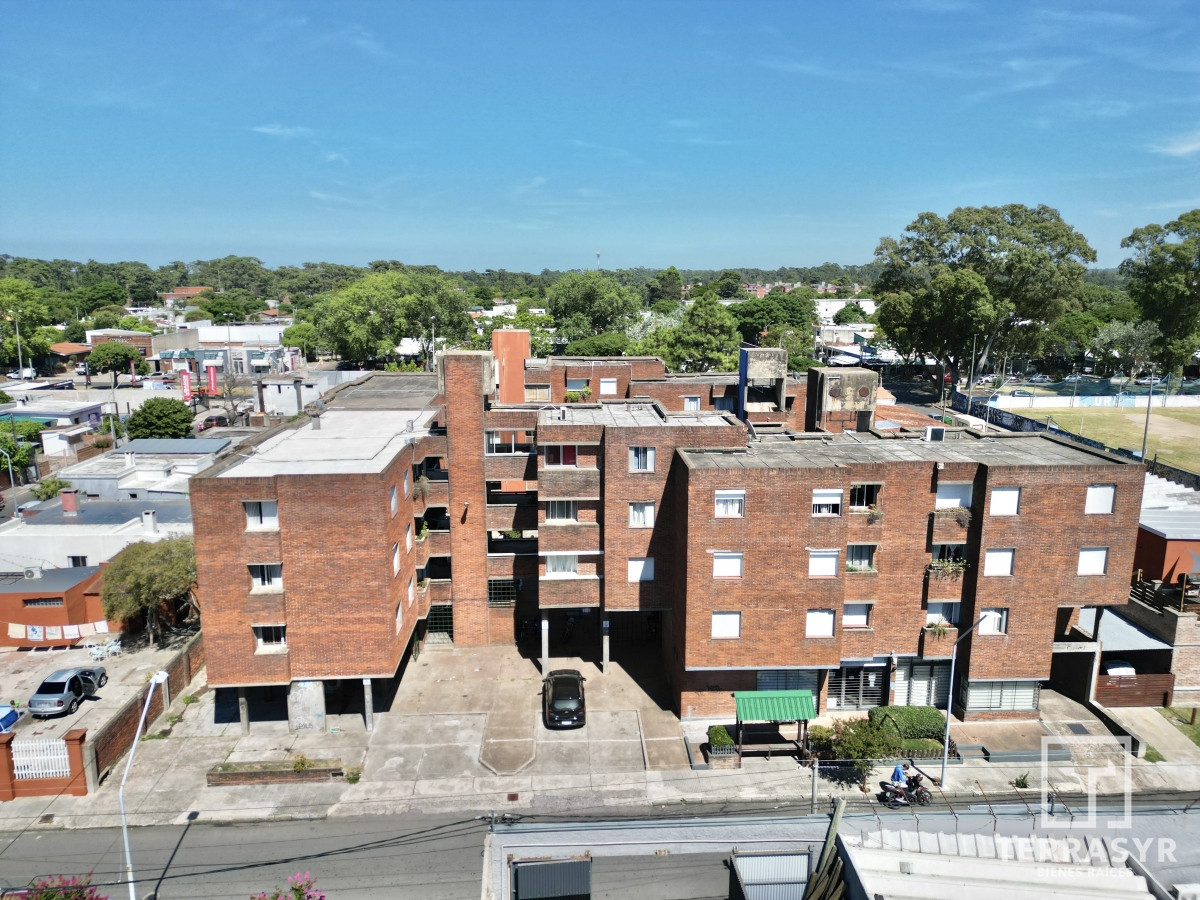 Apartamento ID.210 - Apartamento en venta 3 dormitorios a pasos de J. De Viana