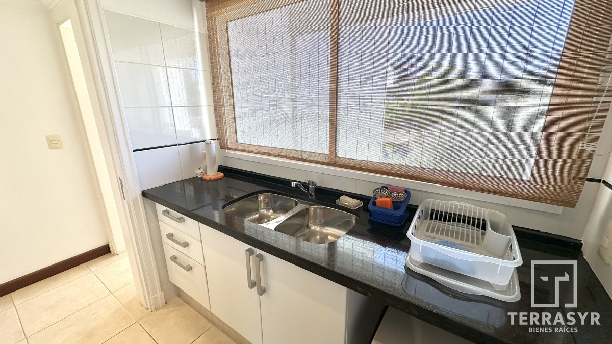 Apartamento ID.95 -  Primera Linea Brava 3 dormitorios + Dependencia