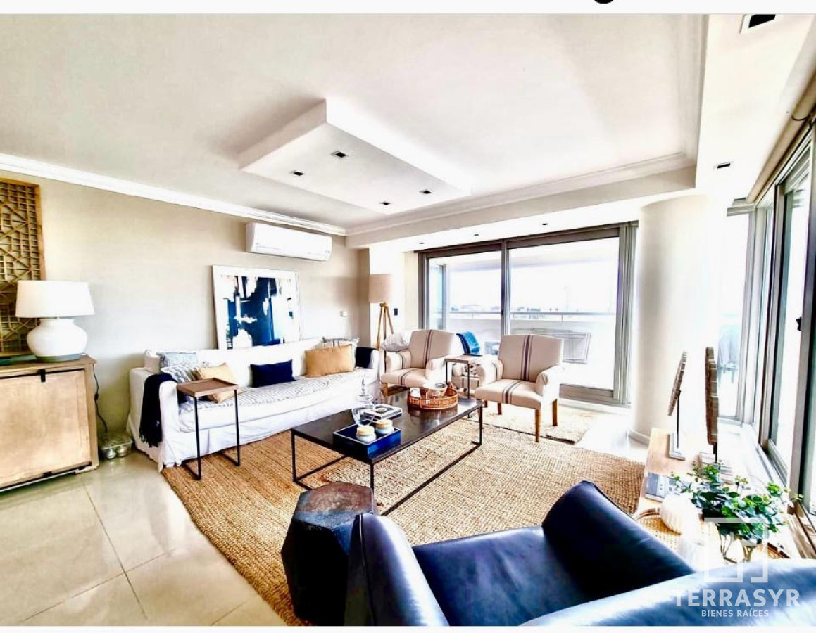 Apartamento ID.215 - Apartamento  Primera linea Edificio IMPERIALES 