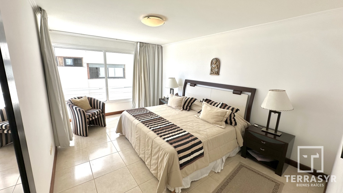 Apartamento ID.95 -  Primera Linea Brava 3 dormitorios + Dependencia