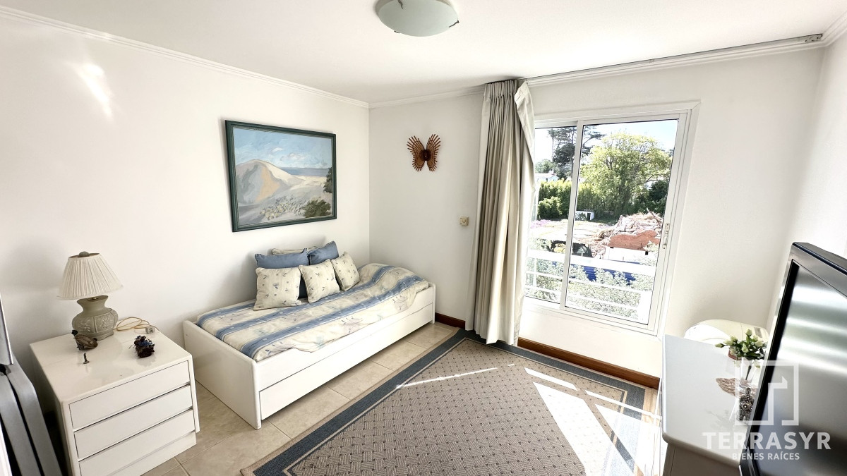 Apartamento ID.95 -  Primera Linea Brava 3 dormitorios + Dependencia