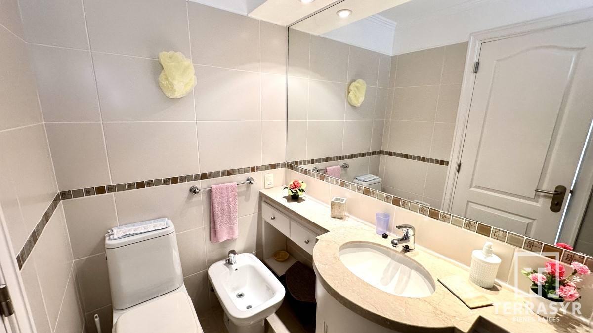 Apartamento ID.95 -  Primera Linea Brava 3 dormitorios + Dependencia