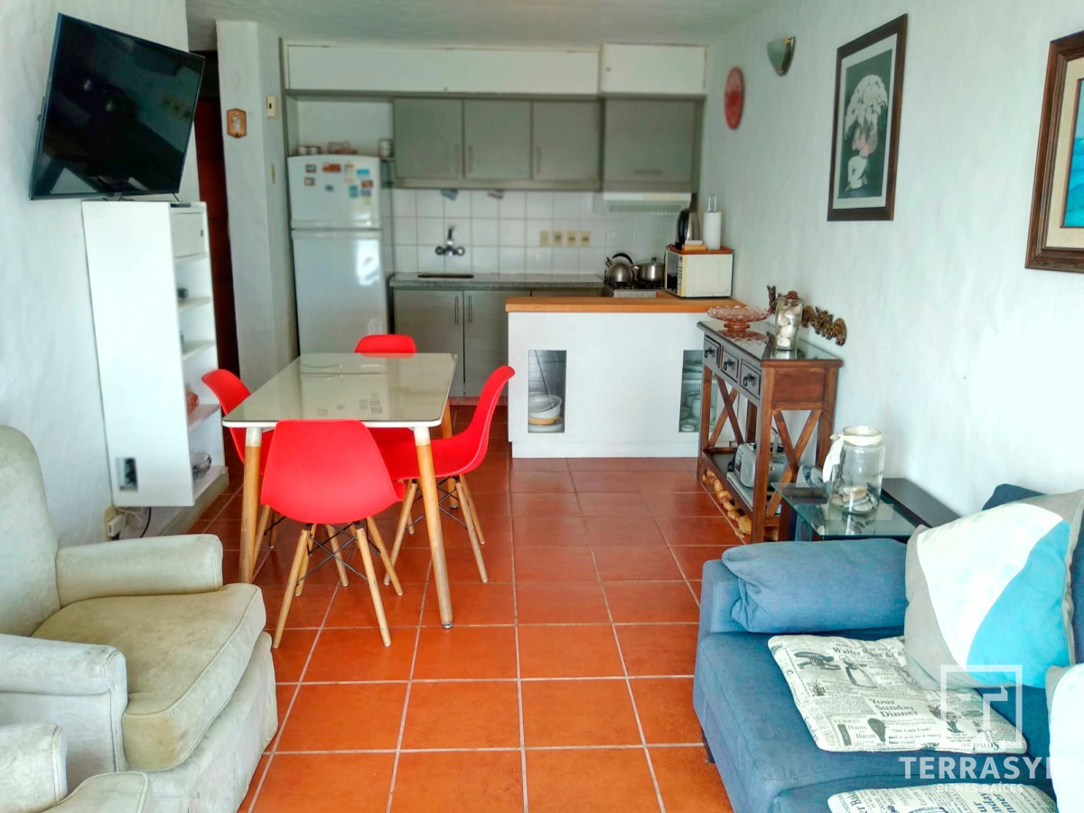 Apartamento ID.1002 - Departamento 2 dormitorios con vista al mar, 2 dormitorios, Piriapolis