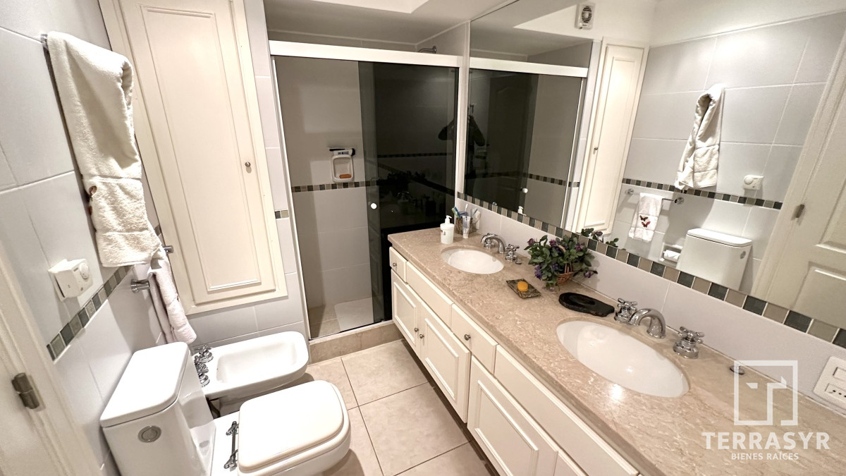 Apartamento ID.95 -  Primera Linea Brava 3 dormitorios + Dependencia