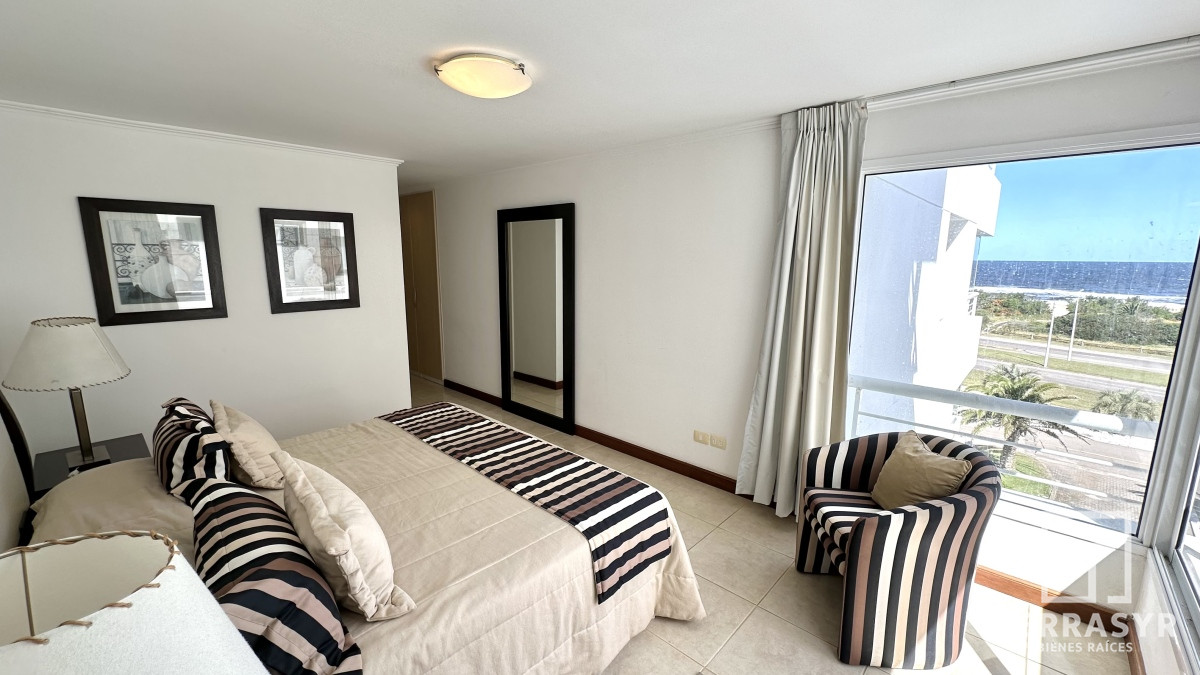 Apartamento ID.95 -  Primera Linea Brava 3 dormitorios + Dependencia