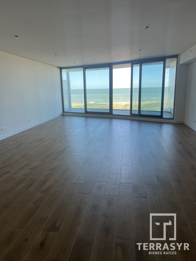 Apartamento ID.1078 - OPORTUNIDAD Venta torre TRUMP TOWER