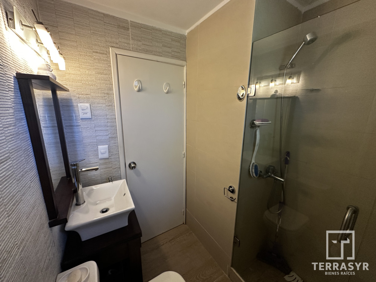 Apartamento ID.1643 - Apartamento de 2 dormitorios en Alquiler Temporal, ideal para familias. 