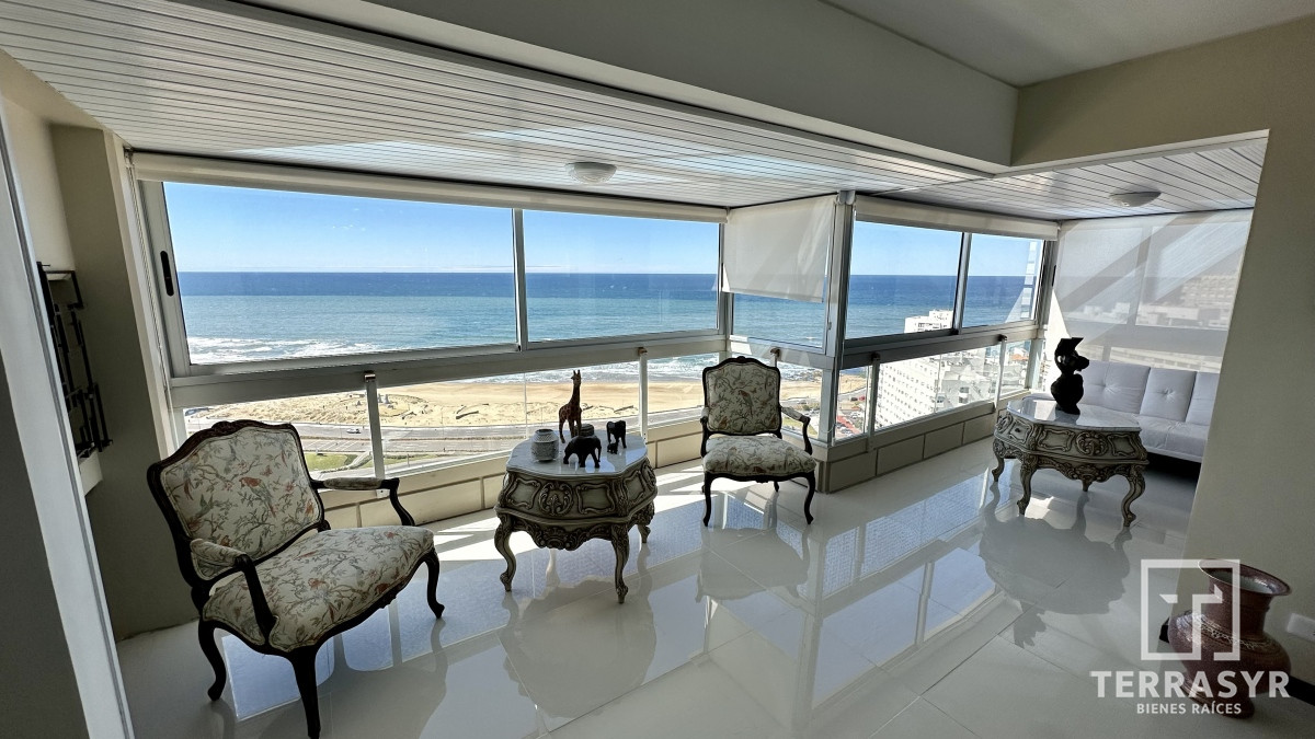 Apartamento ID.20 - Alquiler Anual con Excelente Vista a Playa Brava