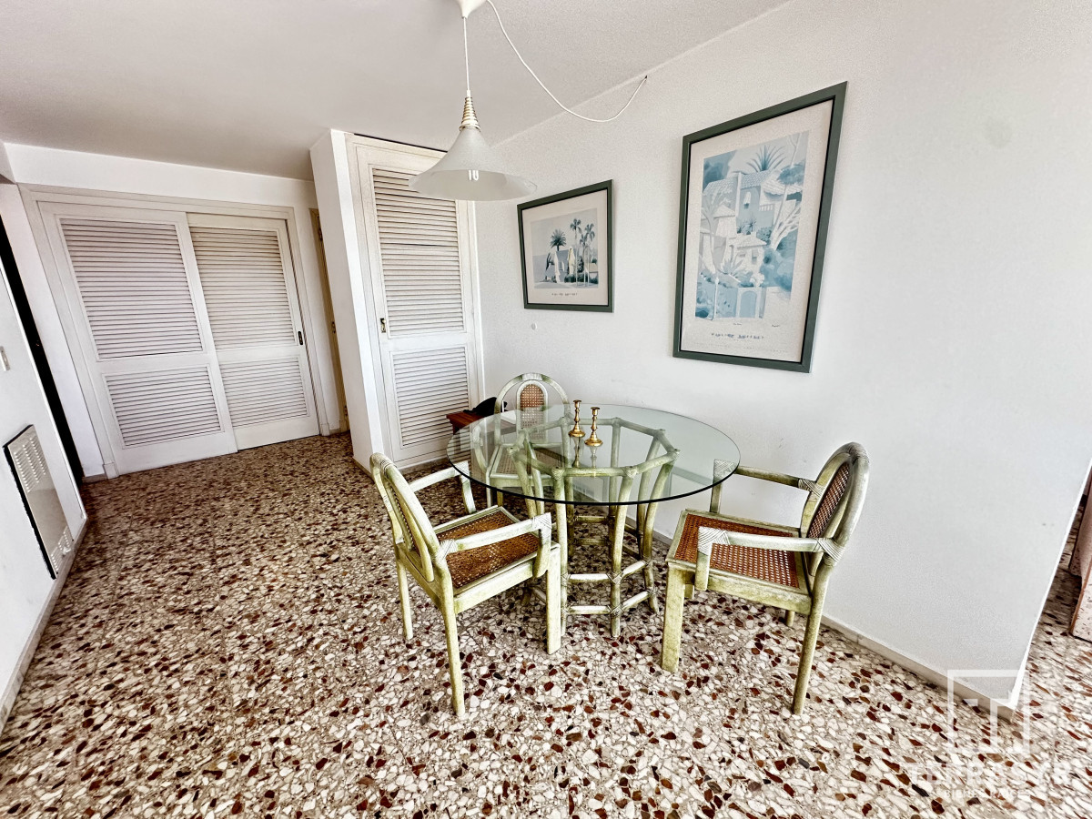 Apartamento ID.1148 - Luminoso apartamento en Península, 2 dormitorios, vista, sol y garage.  