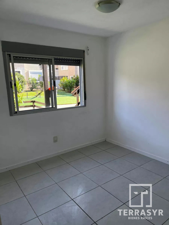 Apartamento ID.1309 - depto tipo casa con 2 dormitorios y parrillero propio!!