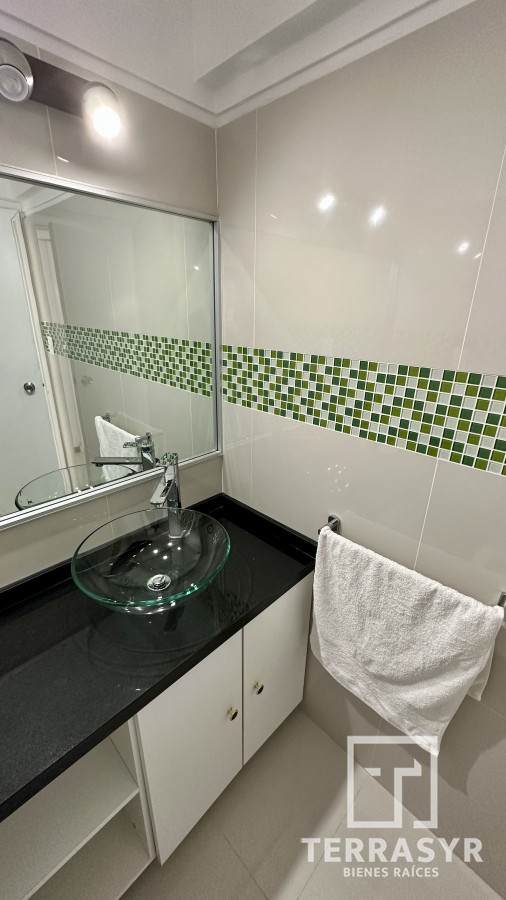 Apartamento ID.20 - Alquiler Anual con Excelente Vista a Playa Brava