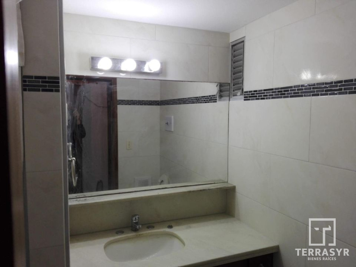 Apartamento ID.34 - Apartamento de 1 dormitorio en Venta, parada 1 mansa a 100 metros de Gorlero
