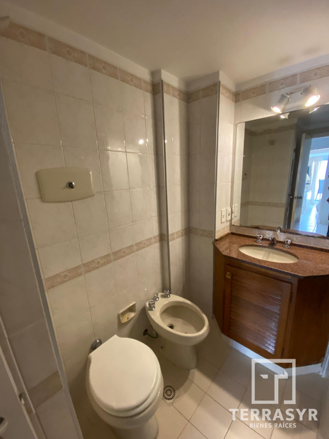 Apartamento ID.1422 - Apartamento de 1 dormitorio en Edificio Triangulo Mansa