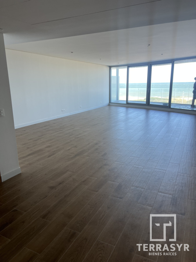 Apartamento ID.1078 - OPORTUNIDAD Venta torre TRUMP TOWER
