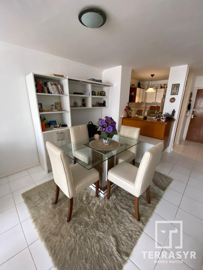 Apartamento ID.1422 - Apartamento de 1 dormitorio en Edificio Triangulo Mansa