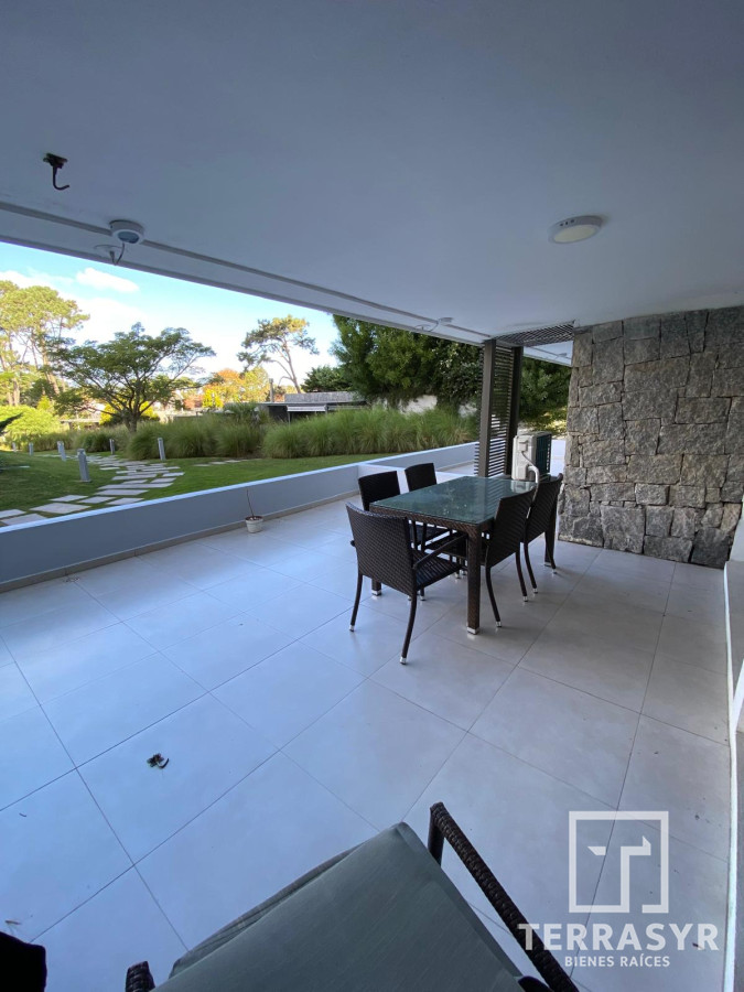 Apartamento ID.1390 - Apartamento de 1 dormitorio y medio en edificio Unique