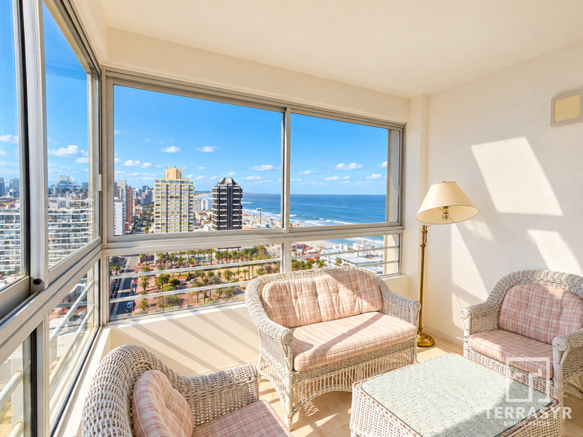 Apartamento ID.1990 - Apartamento piso alto, excelente orientación y vista