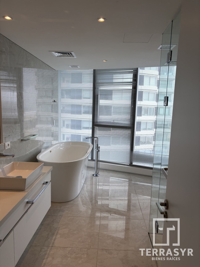 Apartamento ID.1077 - Alquiler Torre Trump 