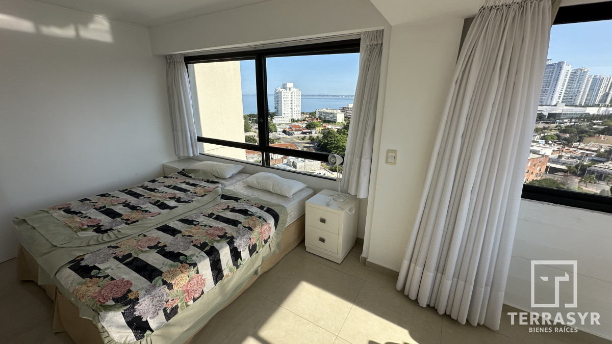 Apartamento ID.1319 - Increíble Depto. Reciclado a Metros del Mar!! 3 Dor. más Dependencia !!