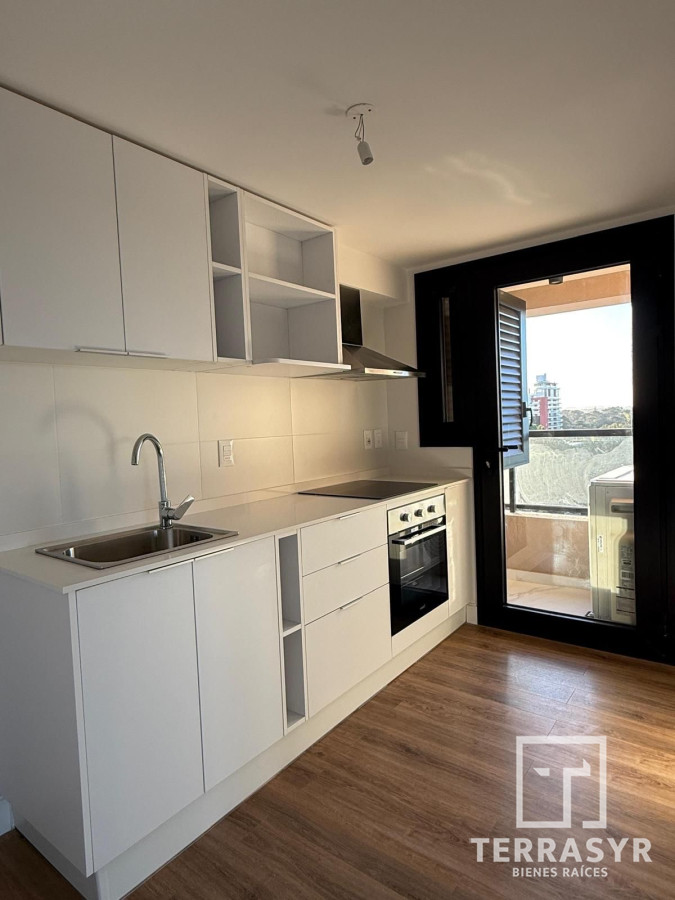 Apartamento ID.1321 - Apartamento en Alquiler Anual de 2 dormitorios en Punta del Este