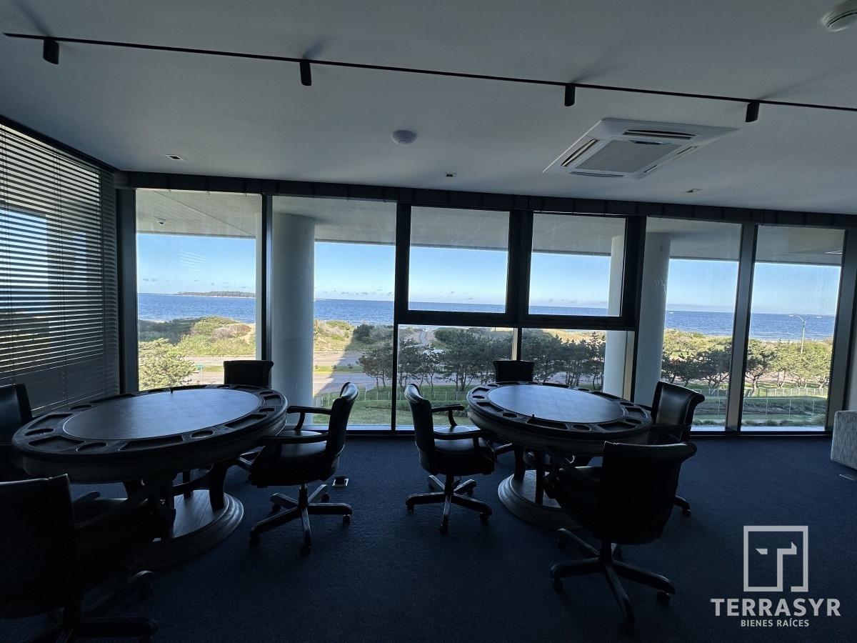 Apartamento ID.6 - Apartamento en venta piso 15 frente al mar !!