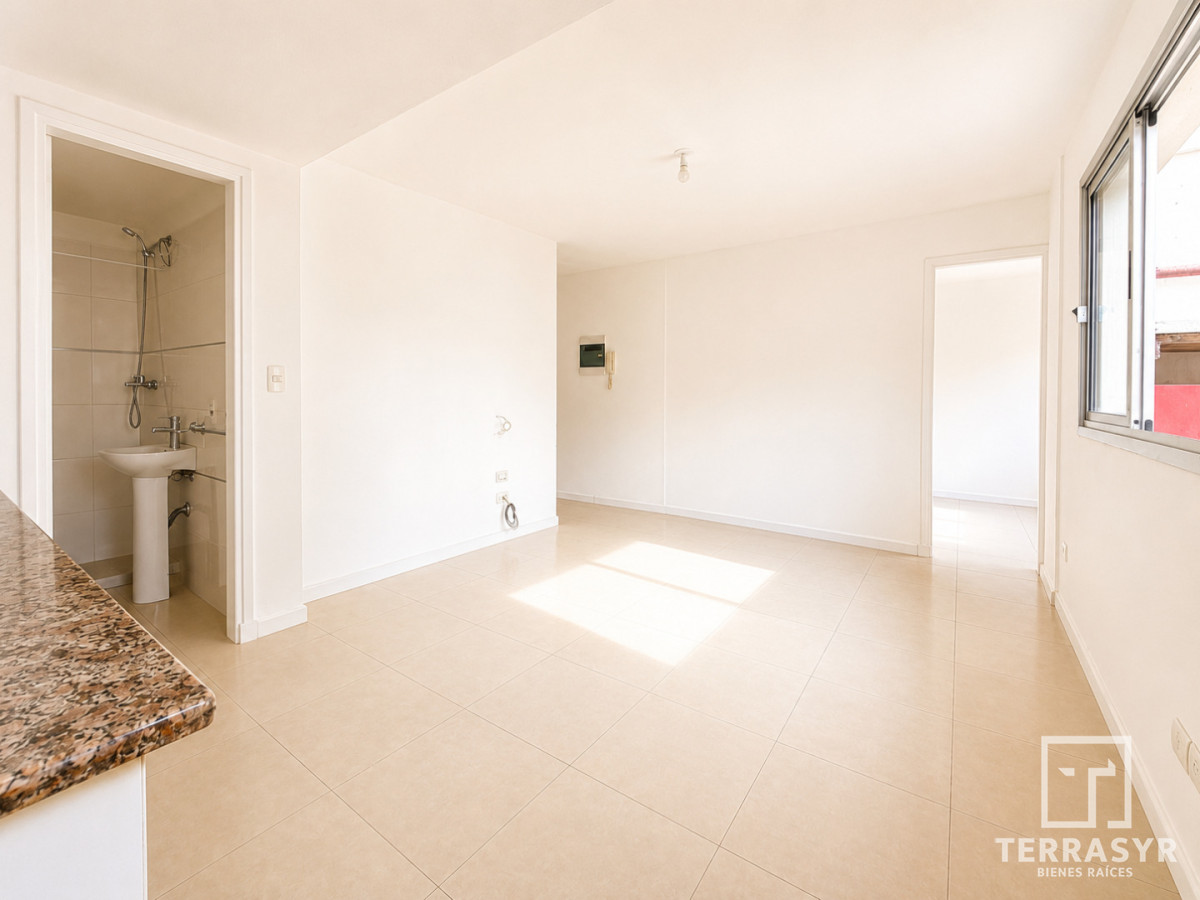 Apartamento ID.1888 - Alquiler anual 1 dormitorio a metros del mar