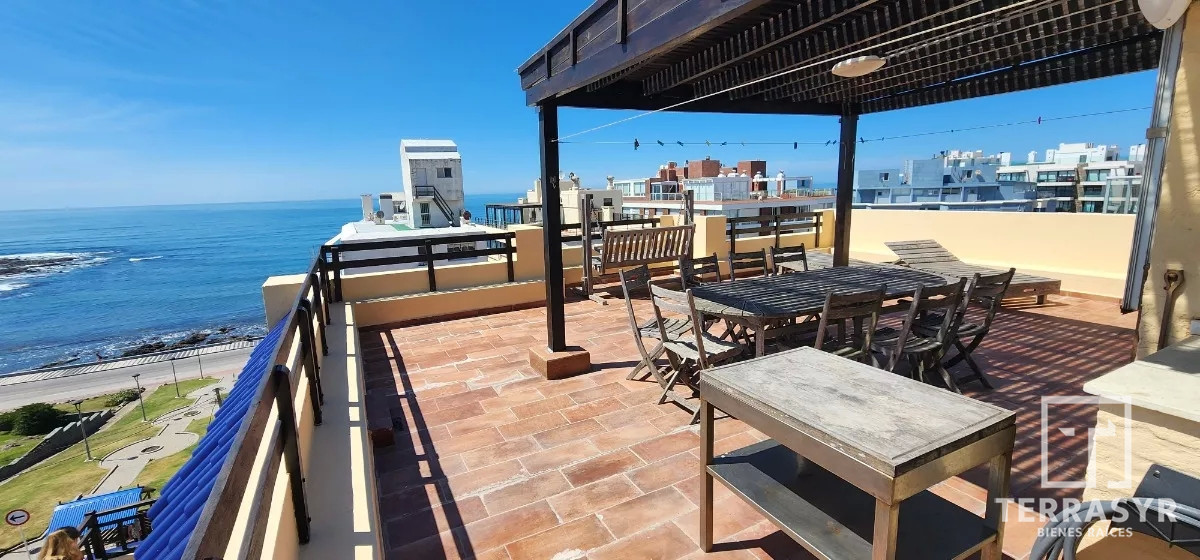 Apartamento ID.272 - Penthouse dúplex esquinero 3 dormitorios, garage