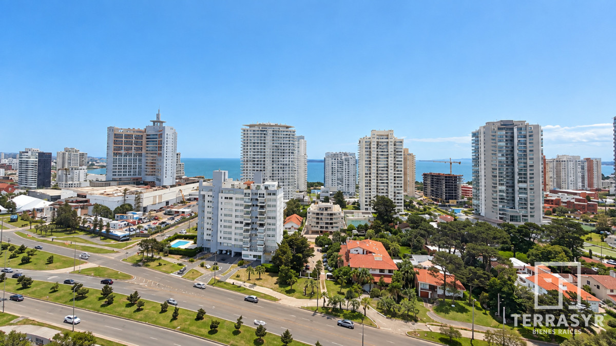 Apartamento ID.1981 - Alexander Boulevard piso alto