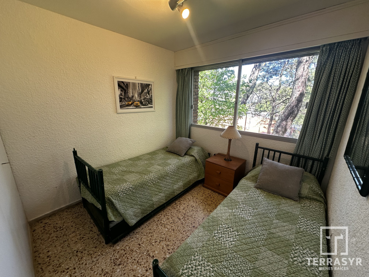 Apartamento ID.1643 - Apartamento de 2 dormitorios en Alquiler Temporal, ideal para familias. 