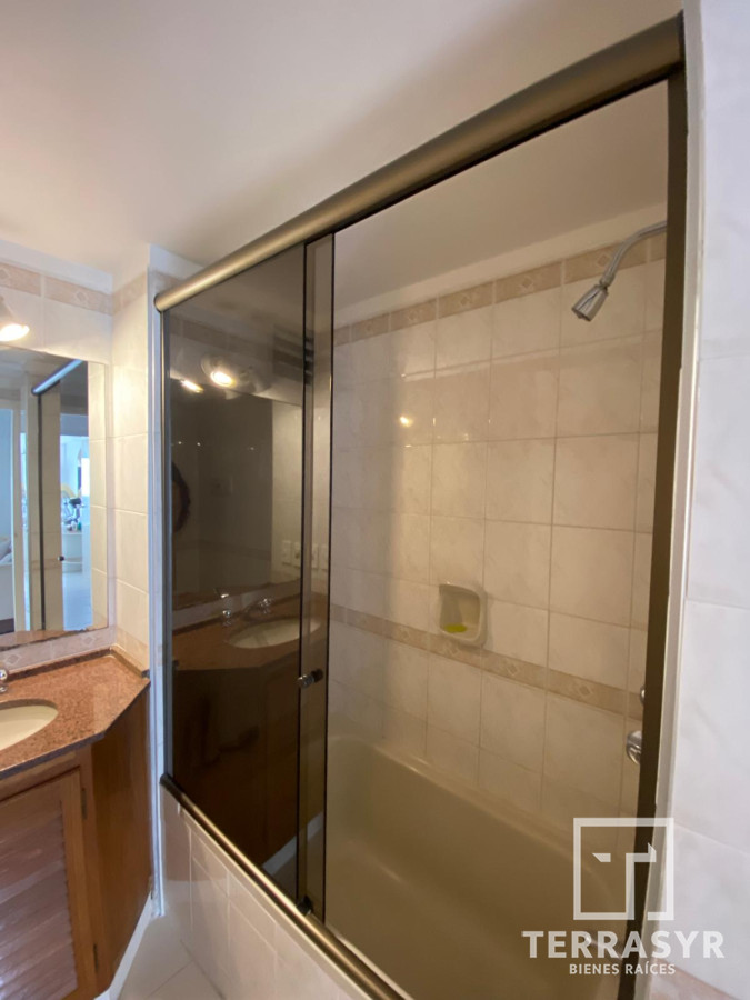 Apartamento ID.1422 - Apartamento de 1 dormitorio en Edificio Triangulo Mansa