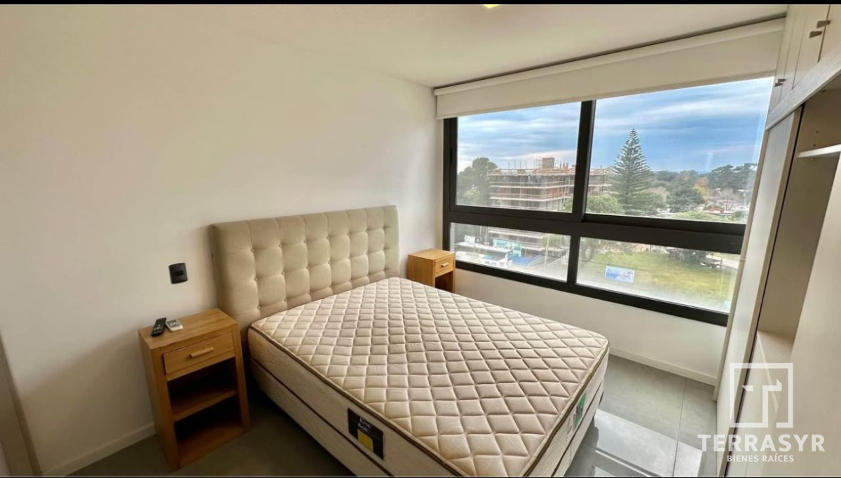Apartamento ID.1299 - Alquiler Anual Punta del Este