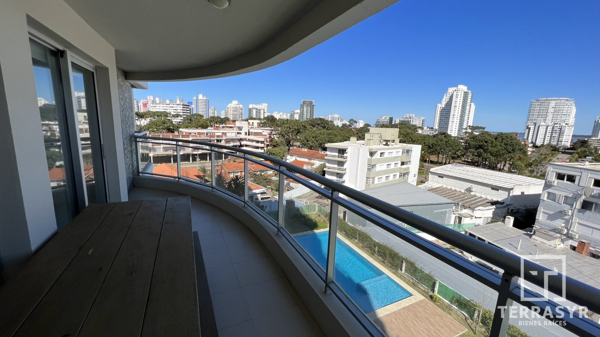 Apartamento ID.7 - Alquiler de Temporada!! Amplio Departamento con Parrillero Exclusivo