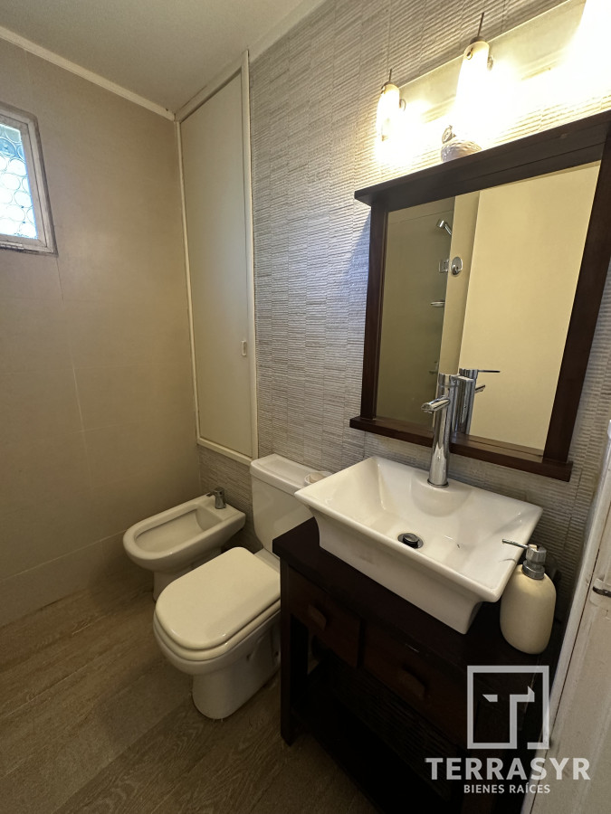 Apartamento ID.1643 - Apartamento de 2 dormitorios en Alquiler Temporal, ideal para familias. 