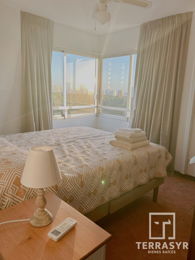 Apartamento ID.1133 - Apartamento sobre Roosevelt con Garage
