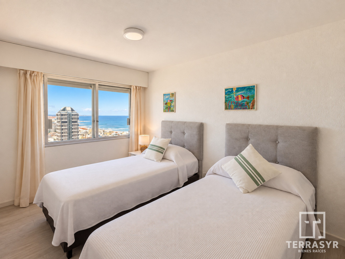 Apartamento ID.1990 - Apartamento piso alto, excelente orientación y vista