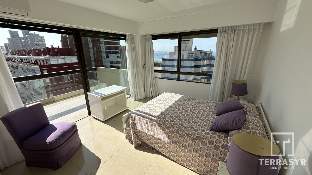 Apartamento ID.1319 - Increíble Depto. Reciclado a Metros del Mar!! 3 Dor. más Dependencia !!