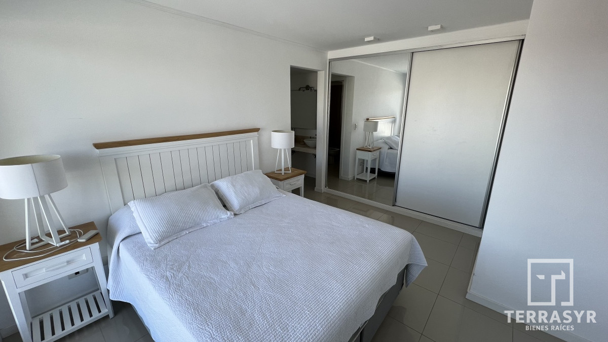 Apartamento ID.7 - Alquiler de Temporada!! Amplio Departamento con Parrillero Exclusivo