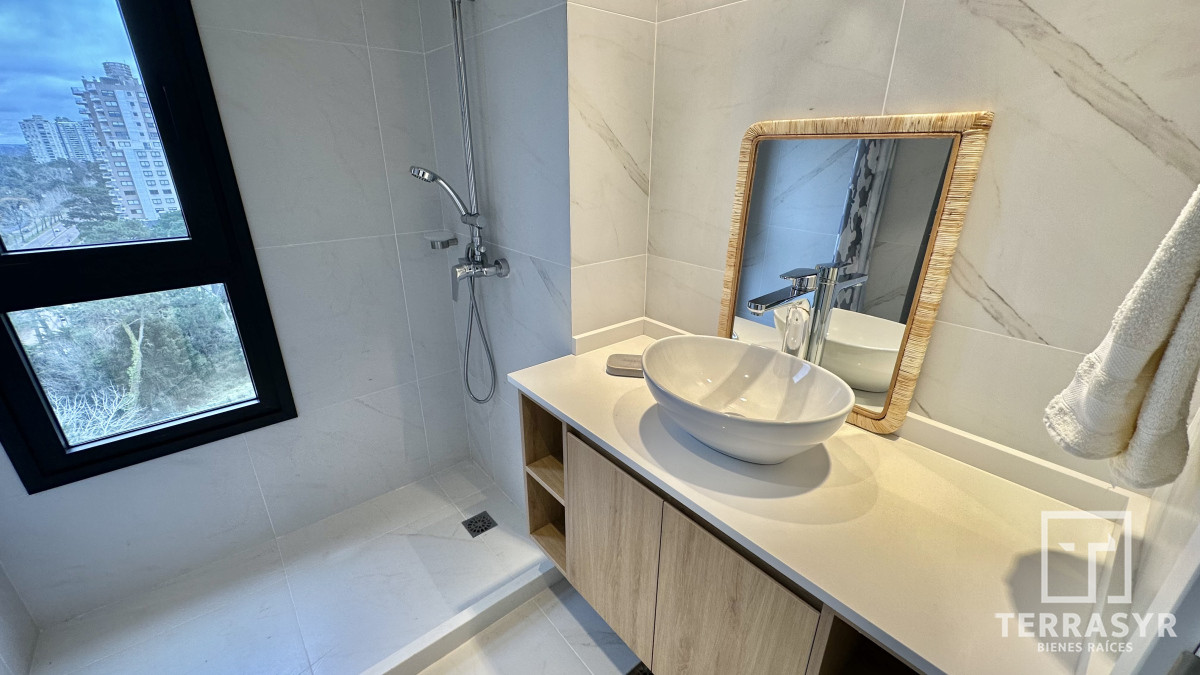 Apartamento ID.1488 - Apartamento en venta 2 dormitorios Punta del Este