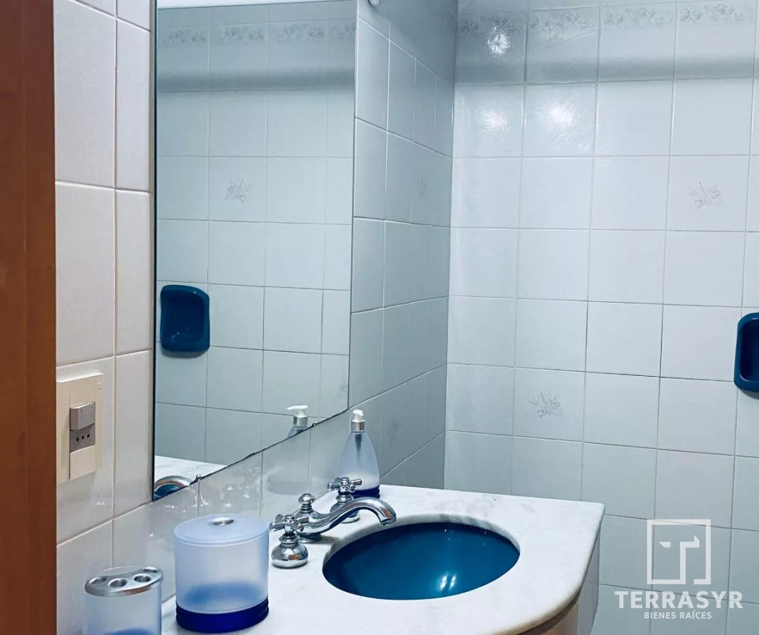 Apartamento ID.135 - Excelente edificio en peninsula a 1 cuadra de Playa de los Ingleses