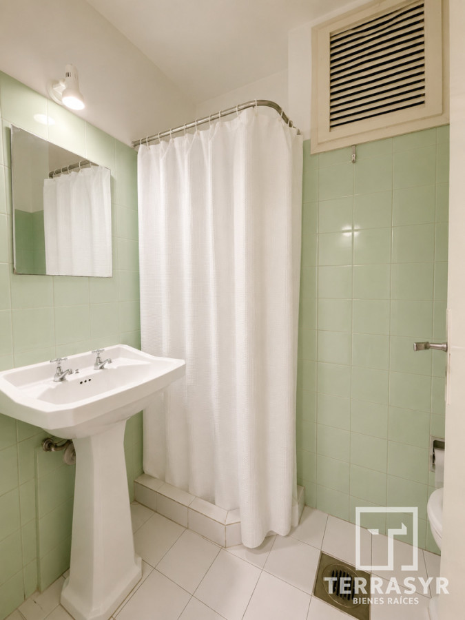 Apartamento ID.1881 - Monoambiente en Primera Linea Playa Brava - En venta