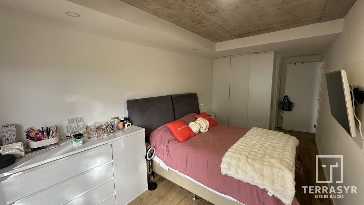 Apartamento ID.1320 - Alquiler ANUAL 2 Dor Frente al mar!! 