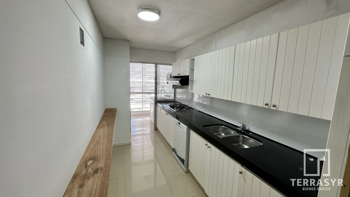 Apartamento ID.41 - Apartamento con vista al mar !! 3 dormitorios mas servicio 