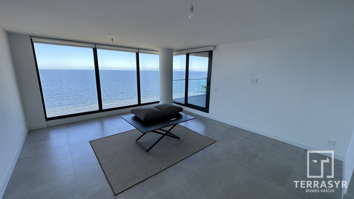 Apartamento ID.6 - Apartamento en venta piso 15 frente al mar !!