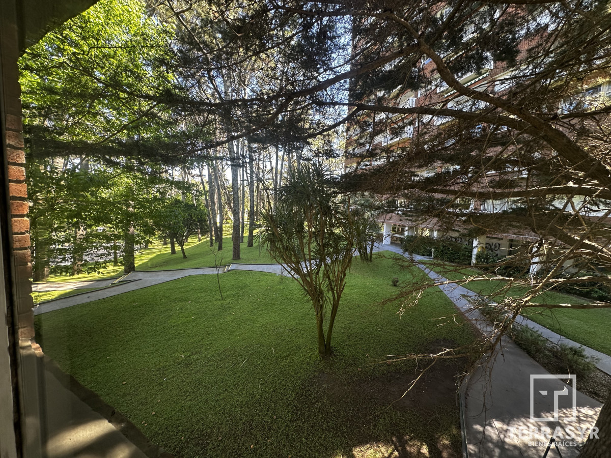 Apartamento ID.1643 - Apartamento de 2 dormitorios en Alquiler Temporal, ideal para familias. 