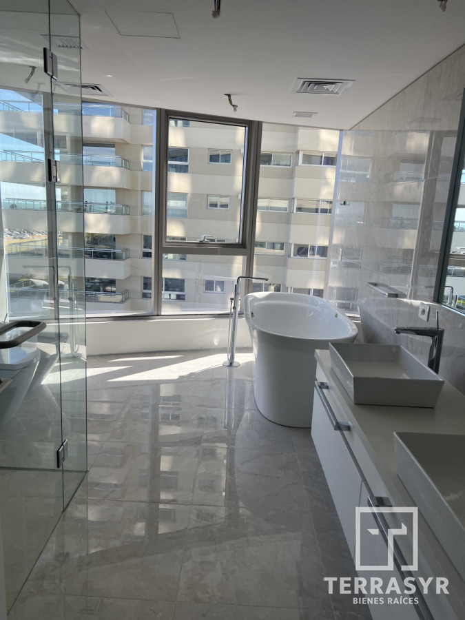 Apartamento ID.1078 - OPORTUNIDAD Venta torre TRUMP TOWER
