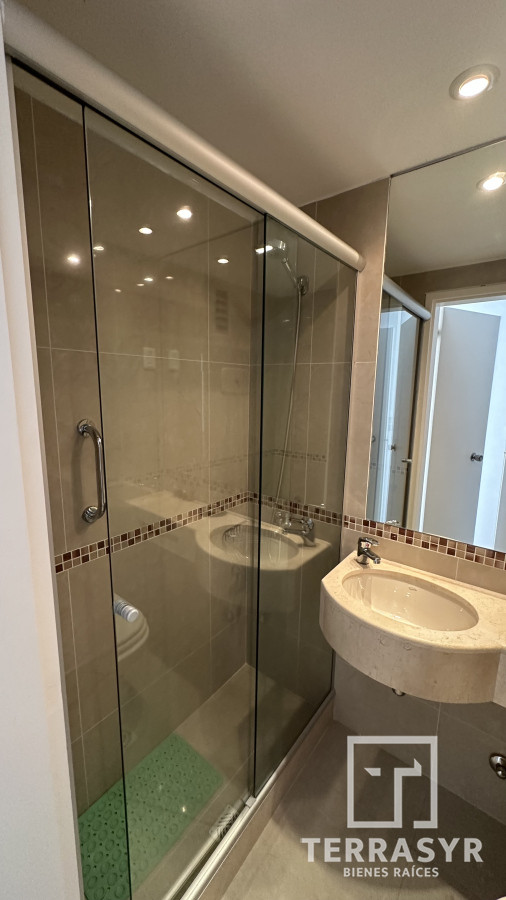 Apartamento ID.1319 - Increíble Depto. Reciclado a Metros del Mar!! 3 Dor. más Dependencia !!