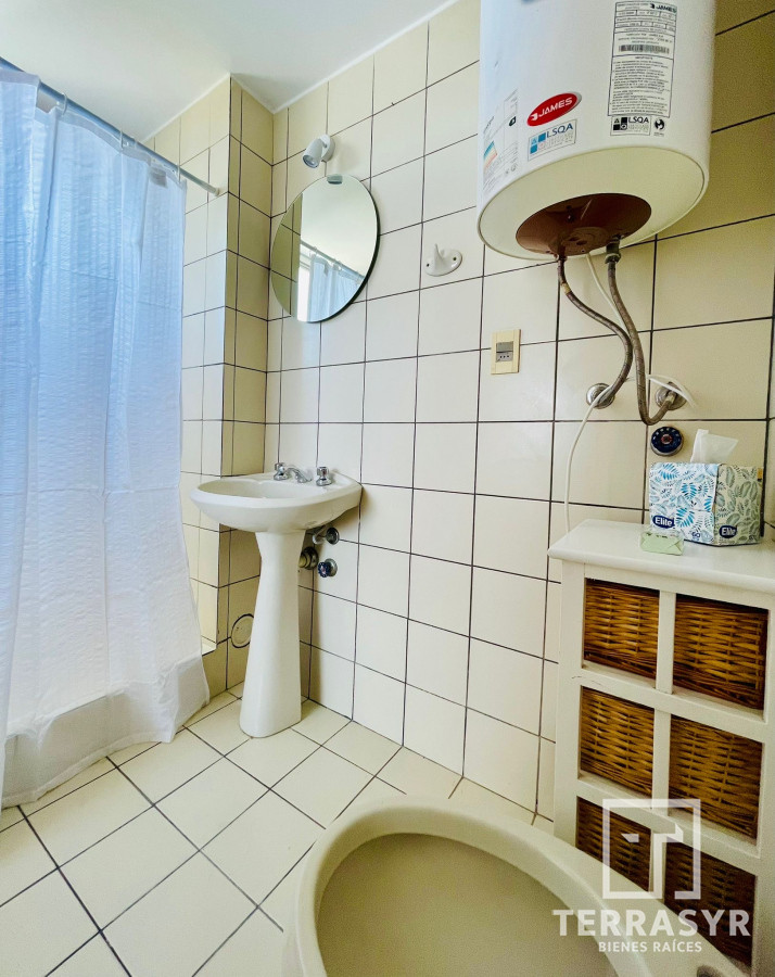 Apartamento ID.1155 - Alquiler anual 3 dormitorios 